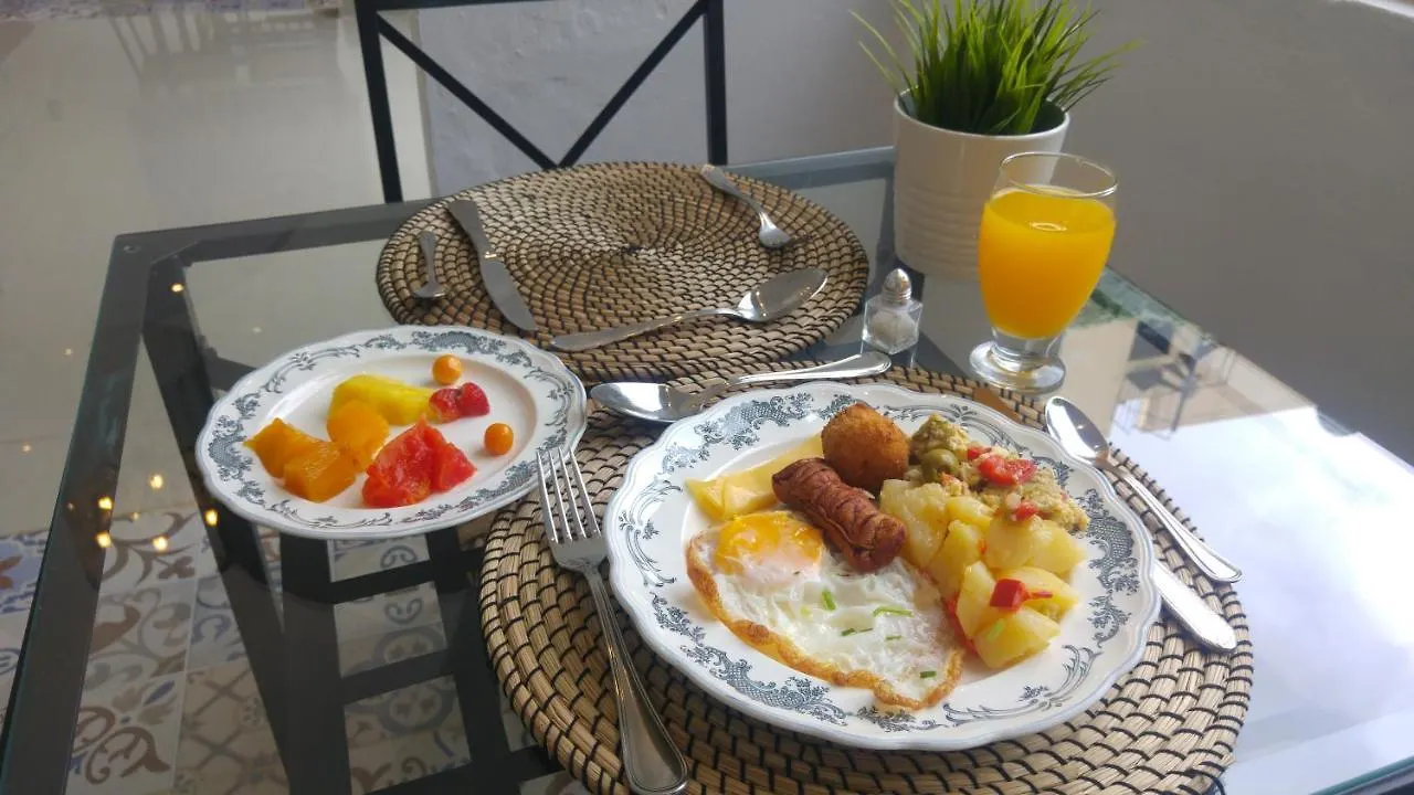 Mauad Hotel Boutique Santo Domingo 4*,